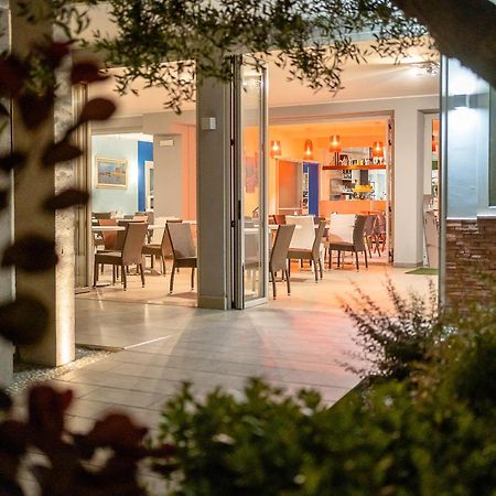 Hotel Villa Maria Caorle Exterior foto